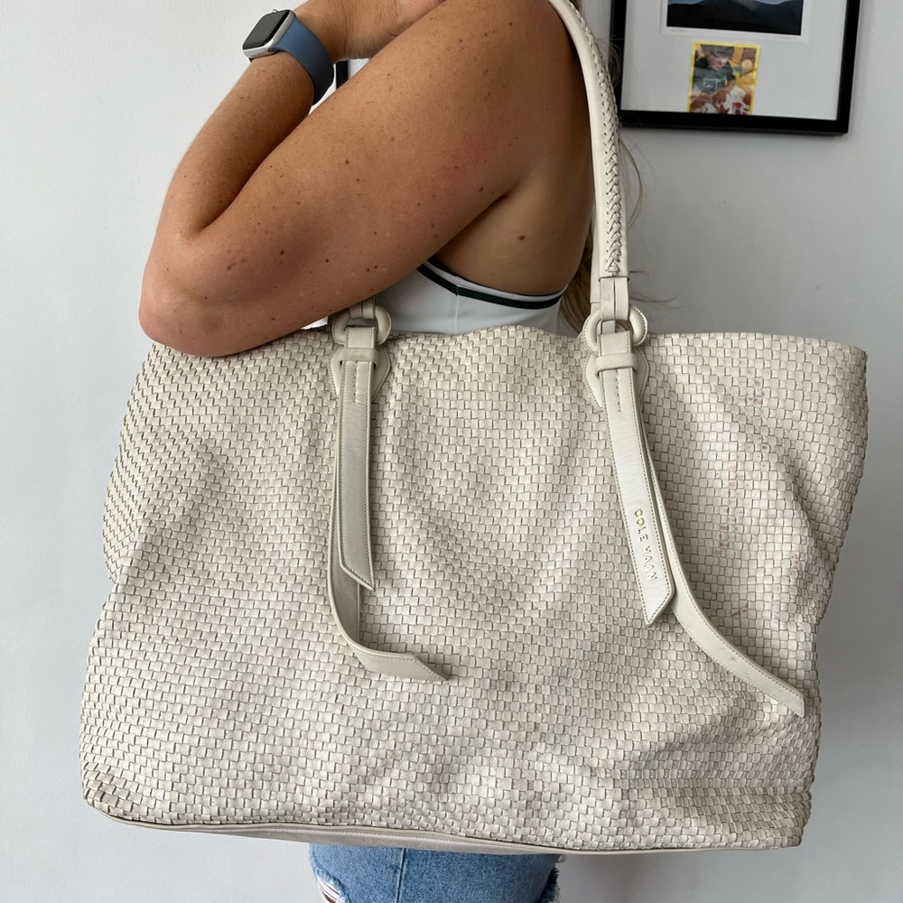 Cole Haan Bethany LG zip top tote white leather 20”x13.5”x6”